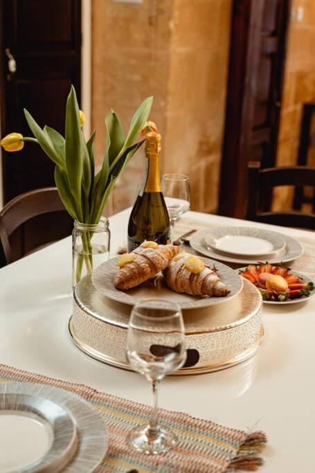 Enchanting 2Bdr Townhouse In Valletta Centre! Ngoại thất bức ảnh